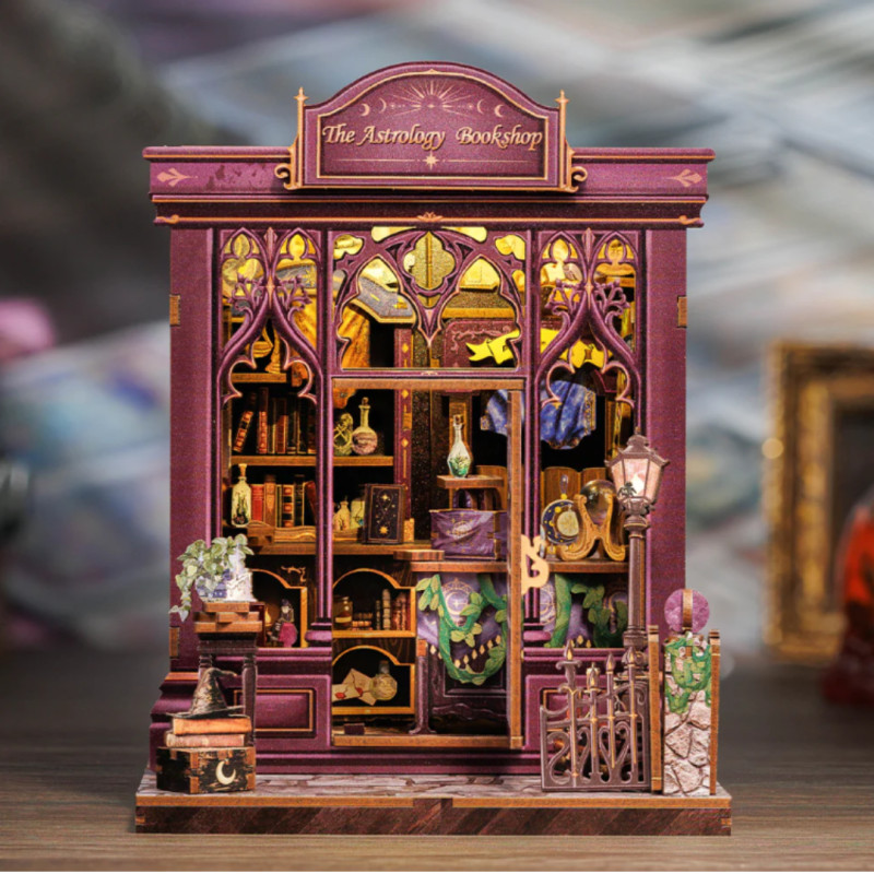 Book Nook - The Astrology Bookshop (Serre-Livre)