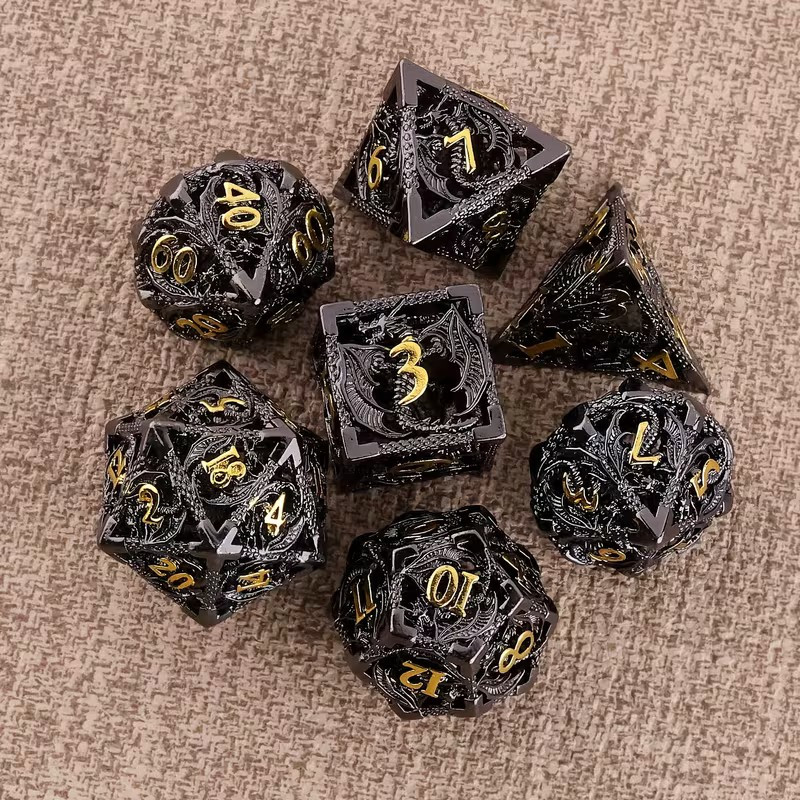 Dé Set de 7 Dés Métal Creux - Dragon Noir et Or